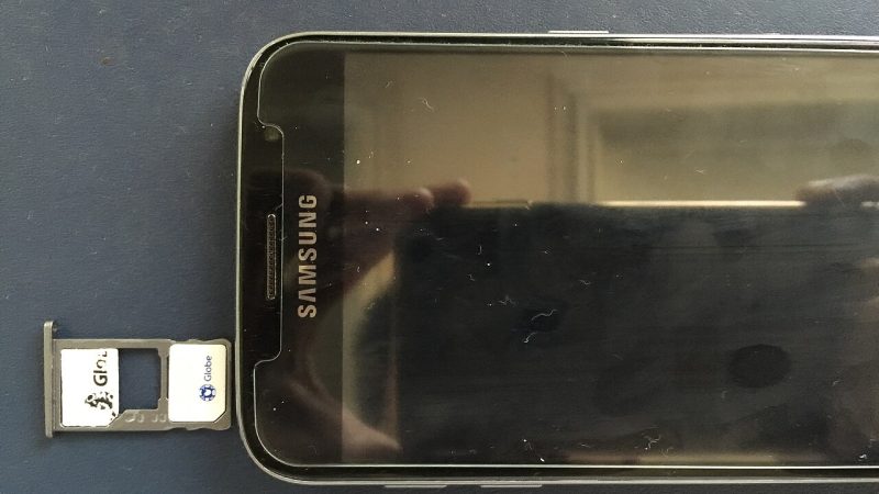 What an eSIM Is and Why There Is No Plastic Card Anymore