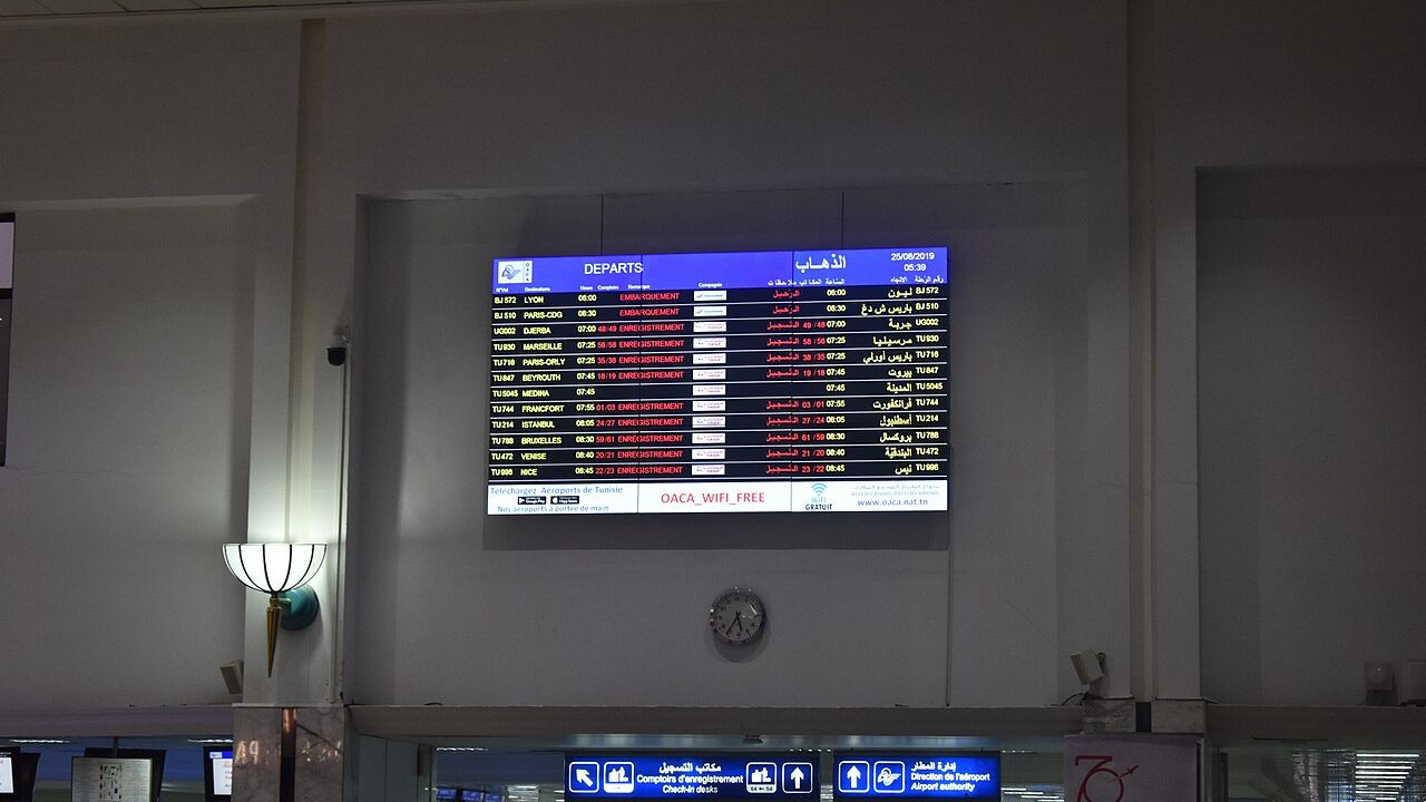 Getting Online During a Long Airport Layover